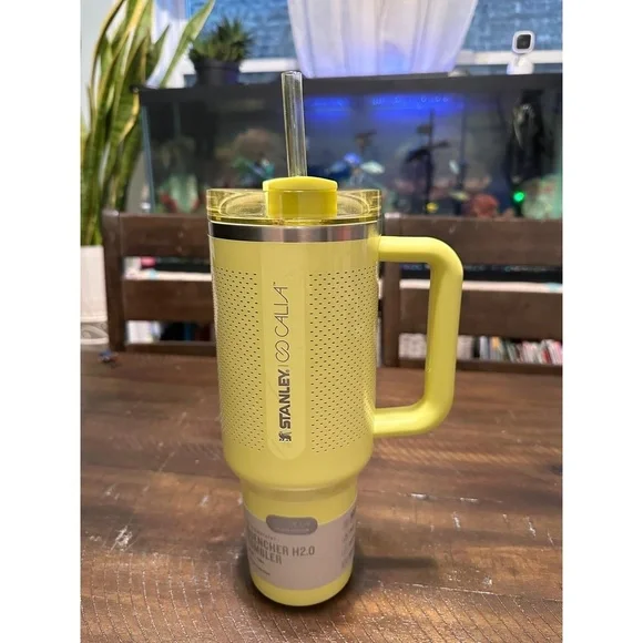 Stanley x Calia Tumbler 40 oz Quencher Yellow Handle Straw Sporty Hydration - Picture 2 of 2